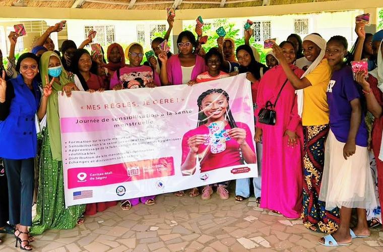 Ségou : 47 lycéennes initiées à l’hygiène menstruelle et aux serviettes réutilisables